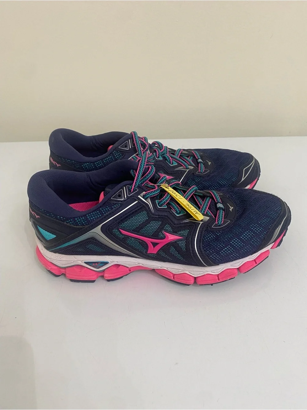 Mizuno Women's Navy Athletic Running Shoes with Pink Accents